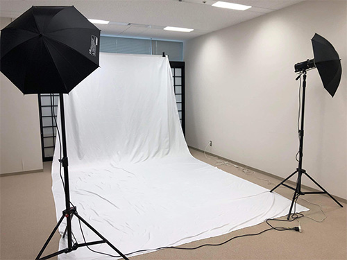 スタジオ用ストロボ＋背景紙